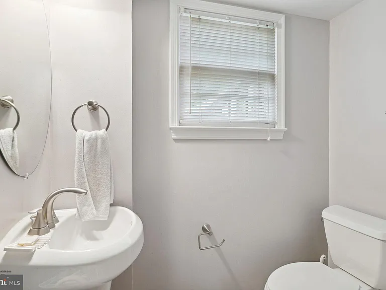 7011 Hector Rd — Photo 16