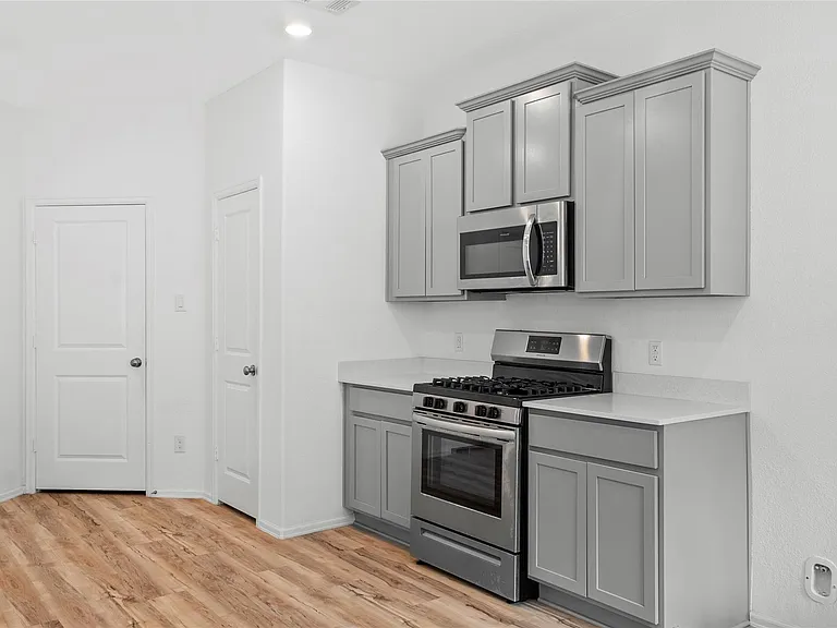 19148 Cicerone Ct — Photo 2