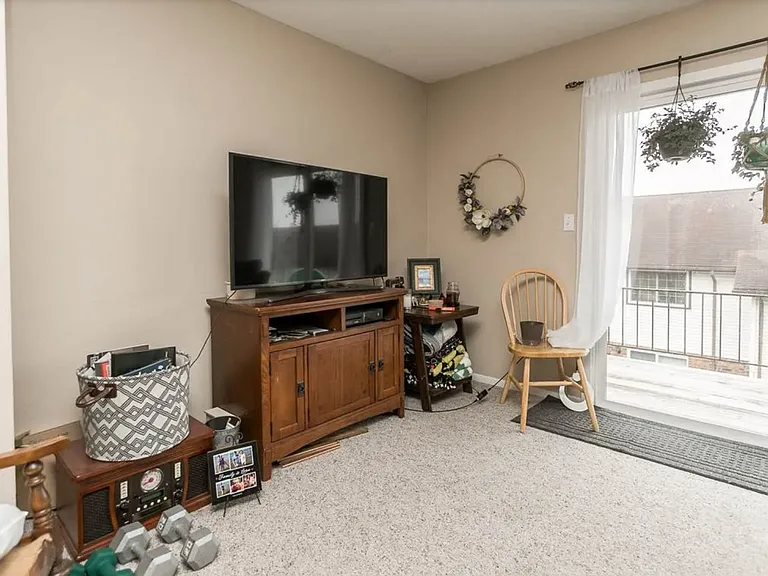 403 21st Avenue Pl — Photo 9