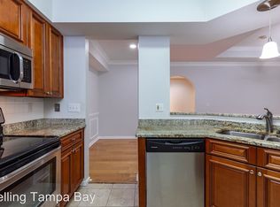 5310 Bay Club Cir, Rocky Point, FL 33607