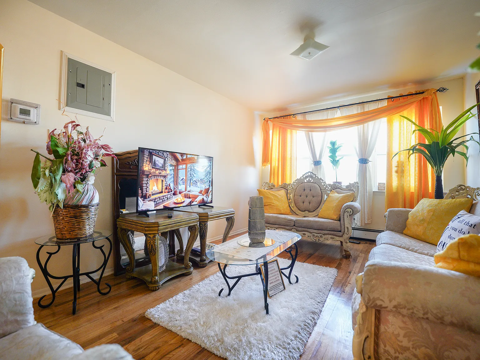 3 bed, $5,000 — Photo 4