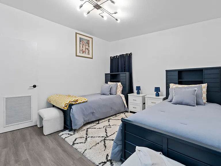 228 Sunset Dr — Photo 11