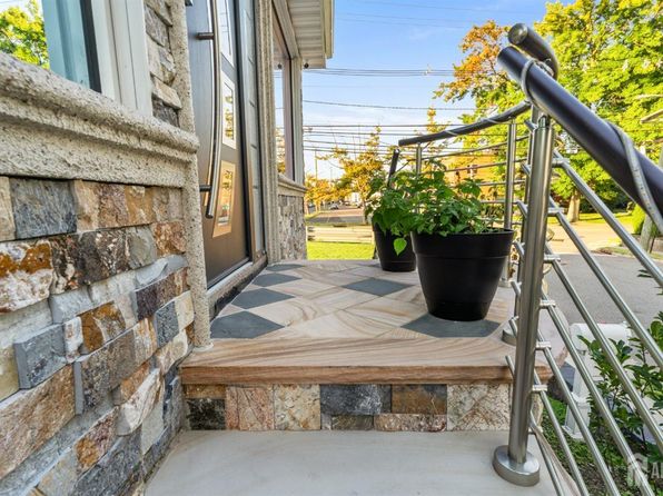 277 Epps Ave, Englewood, NJ 07631