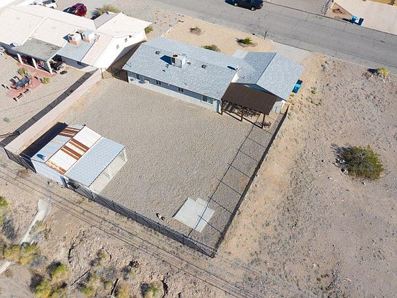 3rd image of 979 Rolling Hills Dr