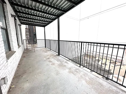 Rented by Zjama Realty Corp | media 10