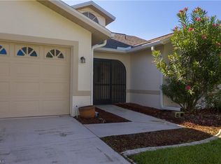 17734 Acacia Dr, North Fort Myers, FL 33917