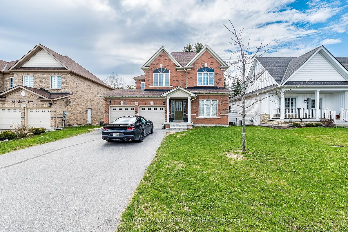 Photo 2 of 32 - 22 Ryan St #BASEMENT - Centre Wellington, ON Building Photo - 22 Ryan St #BASEMENT