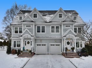 162 Country Rd, Fairfield, CT 06824