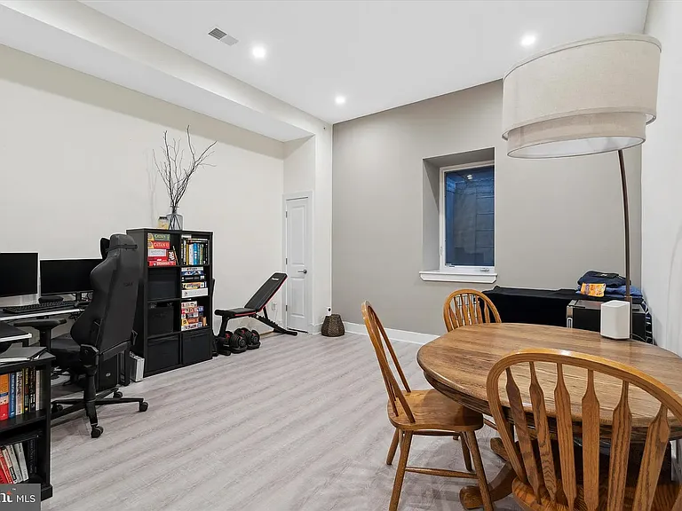 1218 N Orkney St #1 — Photo 23