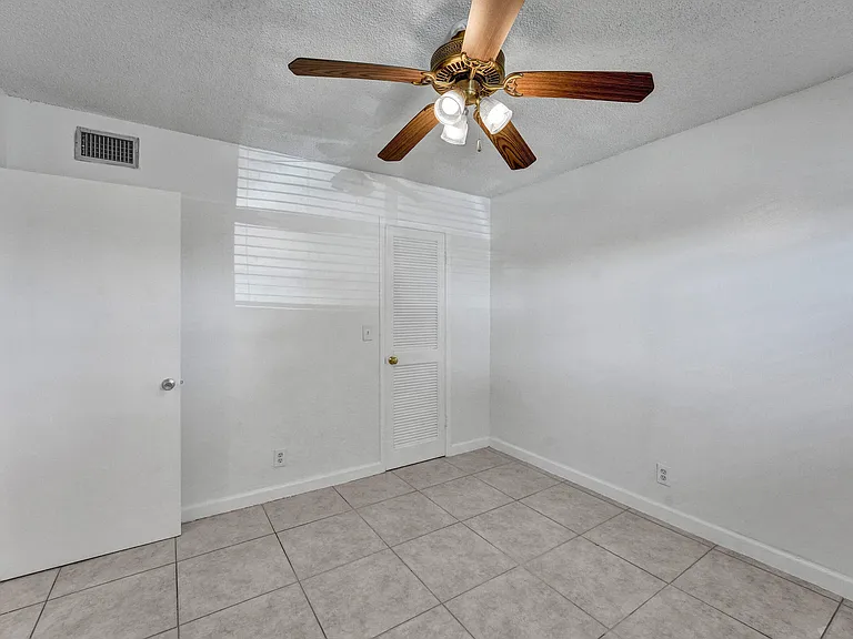 600 SE 2nd Ave #K2 — Photo 22