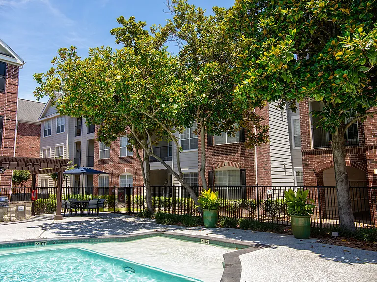 Plaza at Westchase — Photo 33