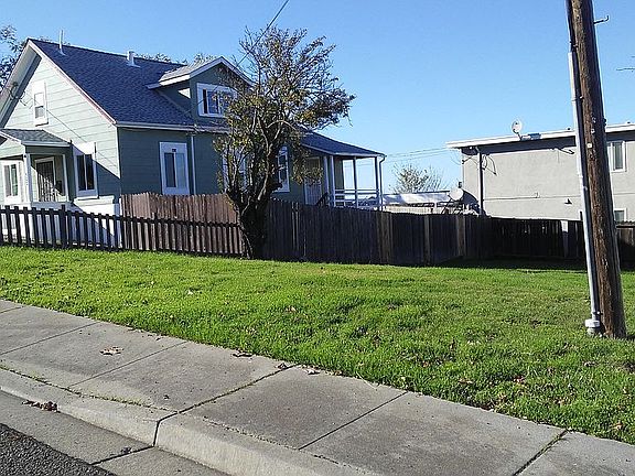 4th image of 502 McLane St