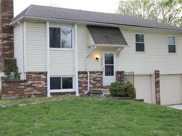 12734 S Edinburgh St, Olathe, KS 66062
