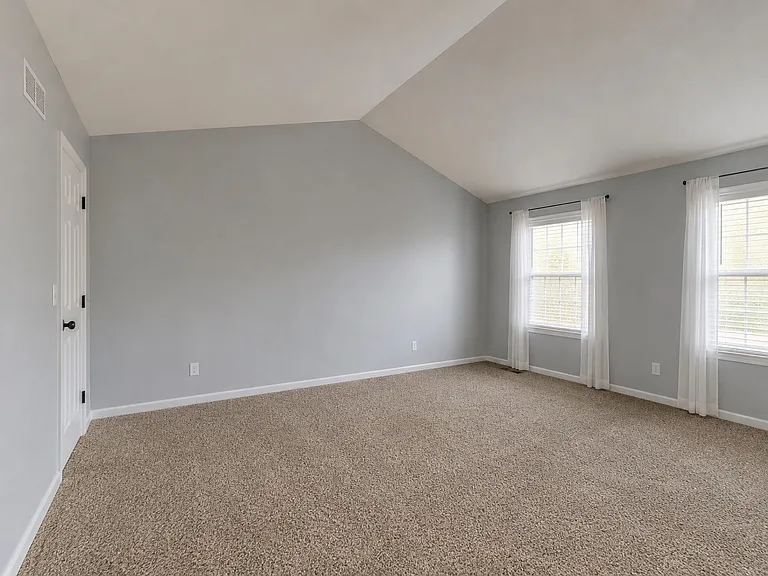 705 Pinehurst Ln — Photo 14