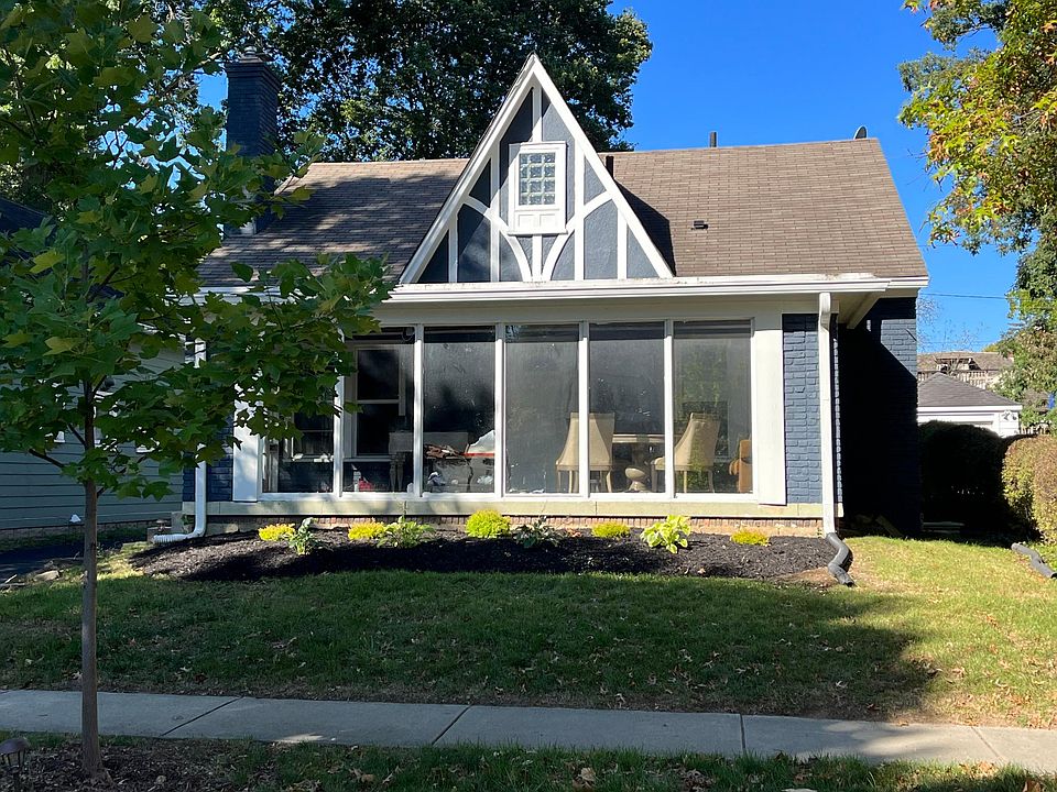 1st image of 4932 N Kenwood Ave