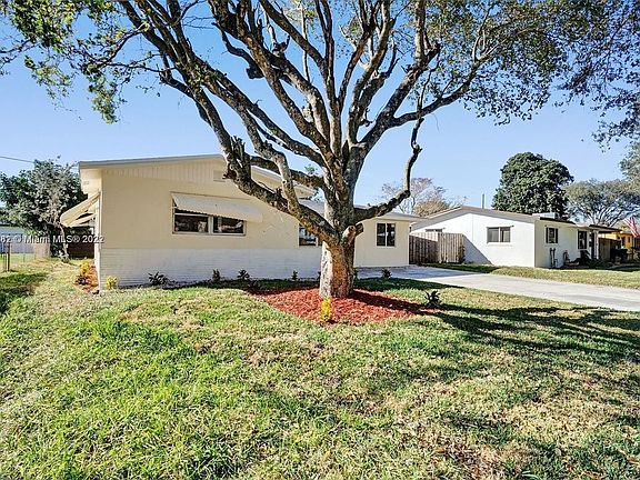 3rd image of 5071 SW 94th Way #5071