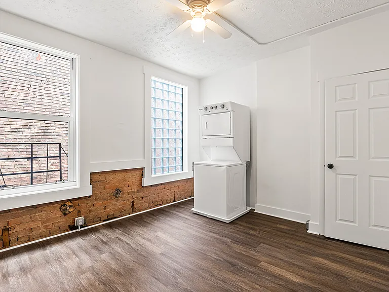 427 Whiteman St #5 — Photo 7