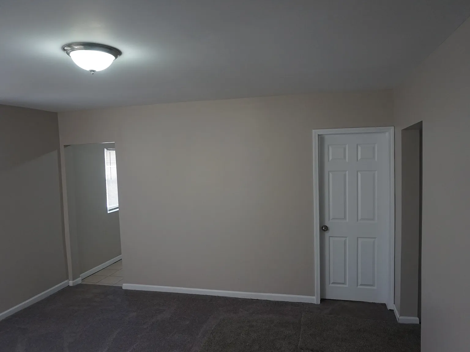 3 bed, 1001 sqft, $1,400 — Photo 4
