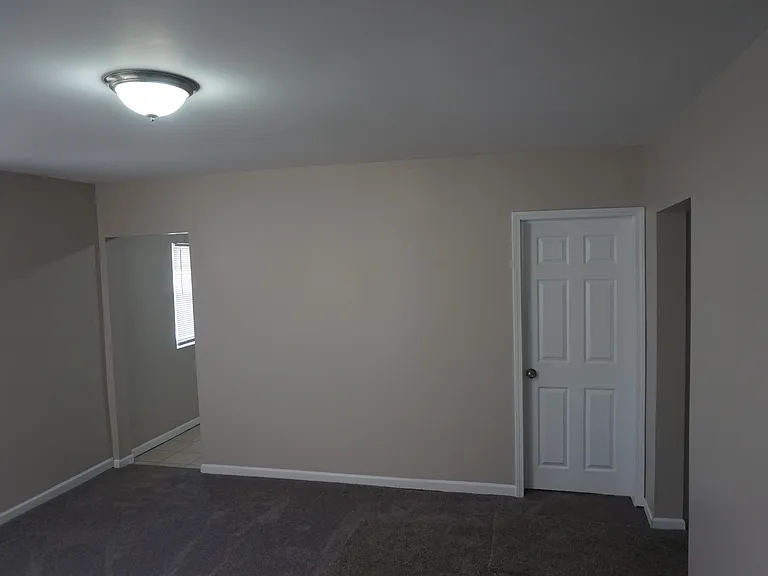3555 Spruce St — Photo 4