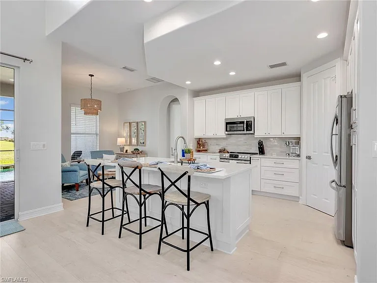 6096 Dogleg Dr — Photo 19