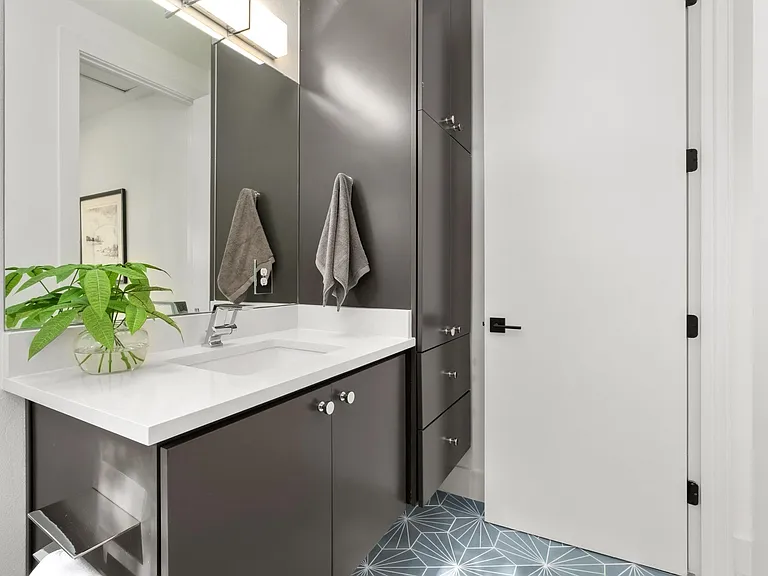 1183 Oakgrove Ave #2 — Photo 18