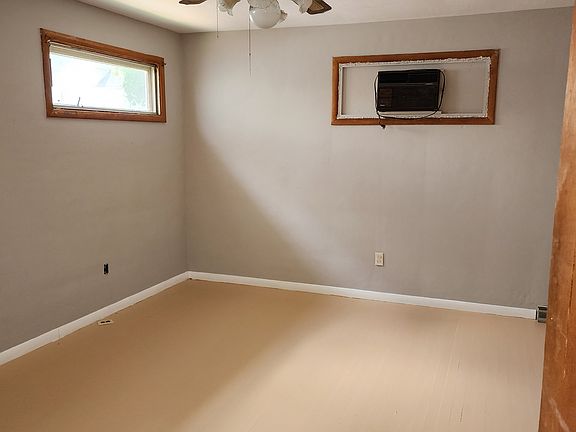 3rd image of 704 Monroe St #1