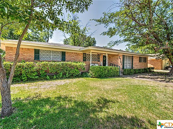 2nd image of 2701 Shady Hill Dr