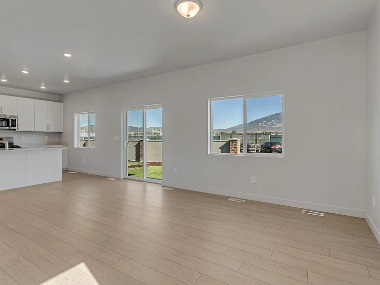 4912 W Willowbank Dr — Photo 11