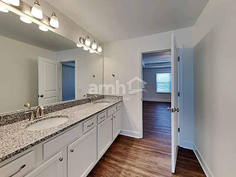 3028 Esquire Dr — Photo 15