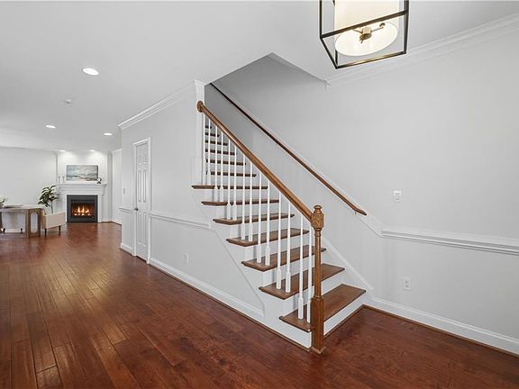 4th image of 1036 Draketail Ln #4A