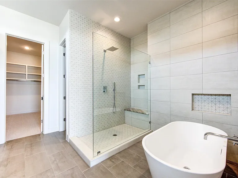 2418 Gray St — Photo 30
