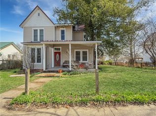 114 N Washington St, Martinsville, IL