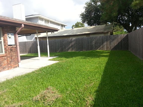 4th image of 819 Kathy St