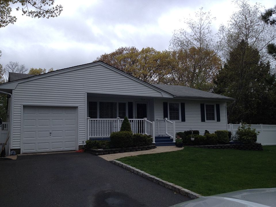 1st image of 2226 1st Ave