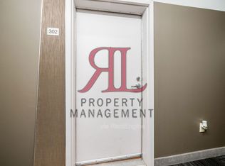 221 N Front St #302, Worthington, OH 43215