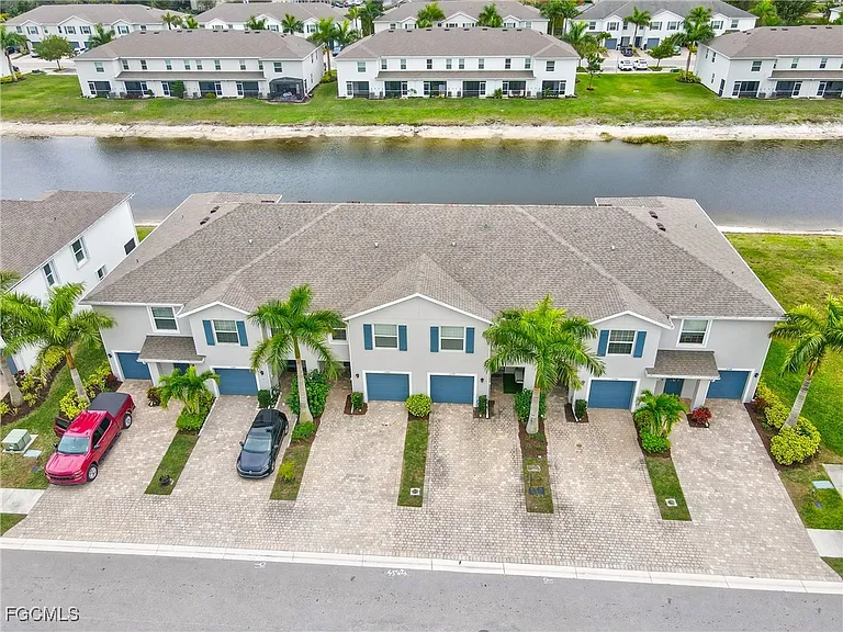 15376 Wildflower Cir — Photo 3