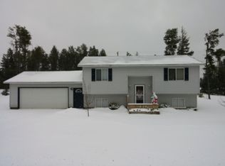 610 Lakewood Ln, Marquette, MI 49855