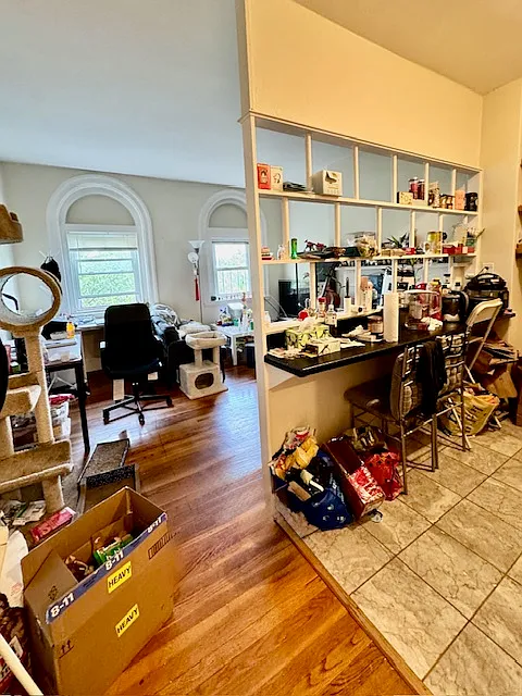 Building Photo - 1071 Beacon St #7