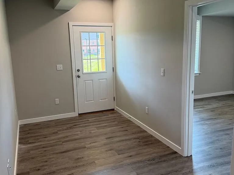 520 S Pine St — Photo 32