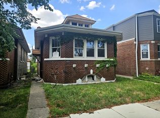 8220 S Perry Ave, Chicago, IL 60620