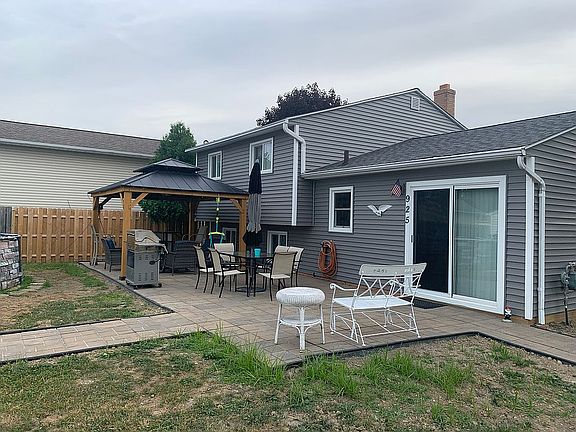 2nd image of 925 Connor Dr