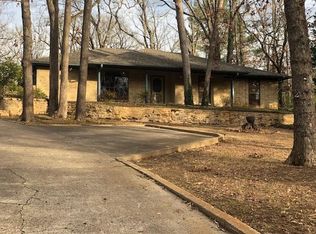 17 Anderson Dr, Palestine, TX 75801