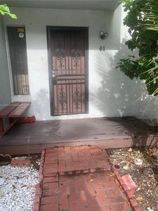 1901 NW South River Dr APT 61F, Miami, FL, 33125