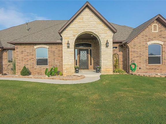 2nd image of 15401 Coral Creek Ln
