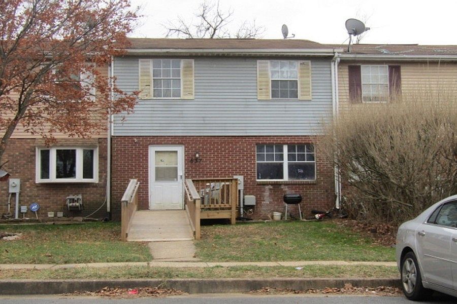 1st image of 637 Glynlee Ct