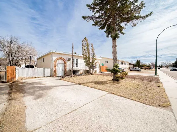 1685 N 4th Ave NE, Medicine Hat, AB T1C 1A4