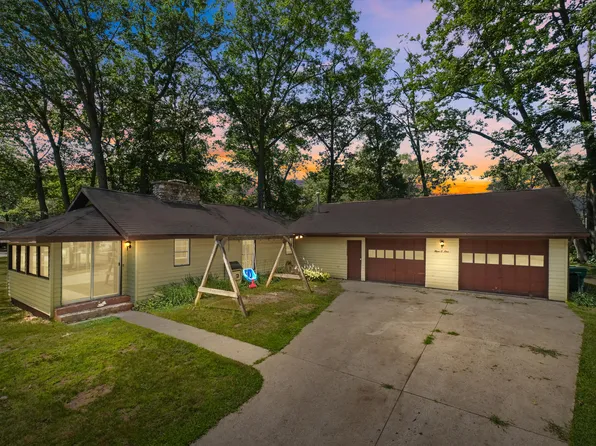 301 Beverly Dr, Prudenville, MI 48651