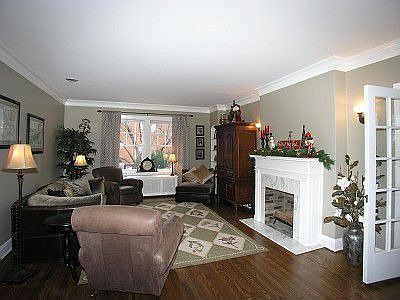 2nd image of 601 S Stone Ave