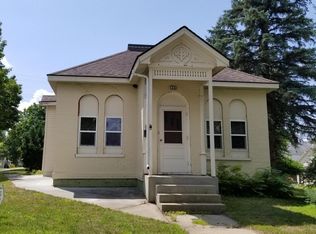 604 W Conant St, Portage, WI 53901