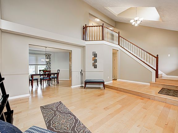 3rd image of 7523 Bramblewood Ln